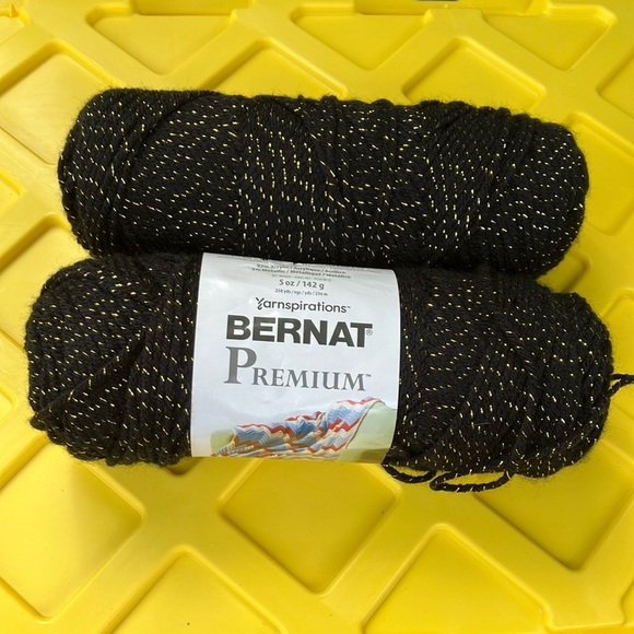 Bernat Premium Yarn in Black and Gold metallic tone - Picture 1 of 14